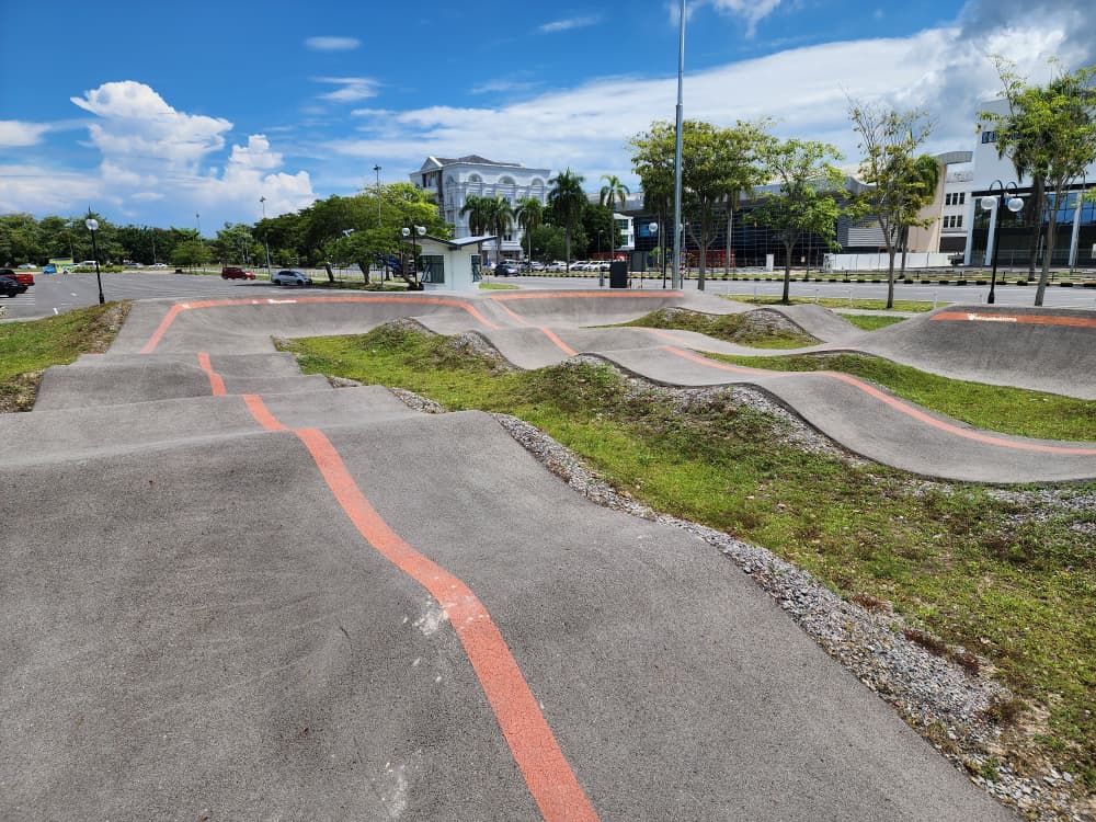 Pump Track Curves
